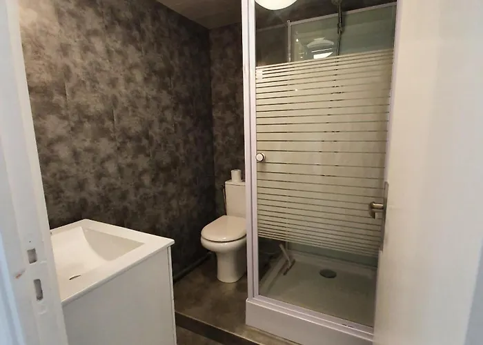 Triplex Avec Terrasse En Rooftop, Au Coeur De * Sète