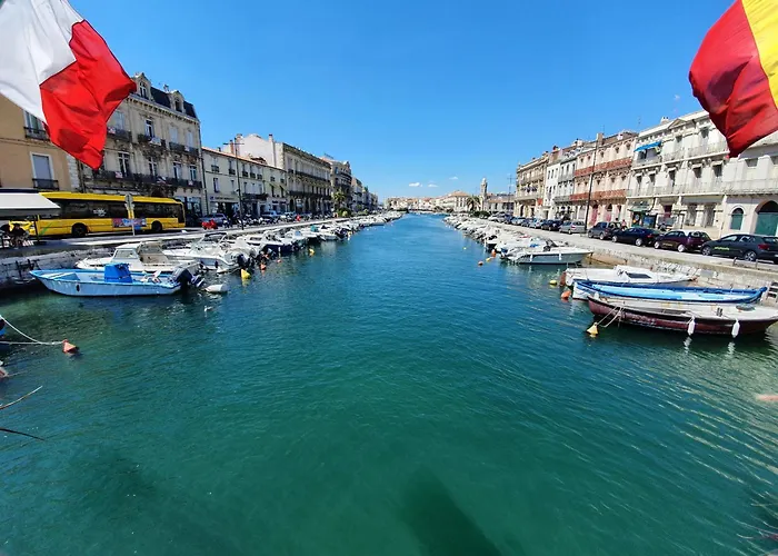 Triplex Avec Terrasse En Rooftop, Au Coeur De Hébergement de vacances