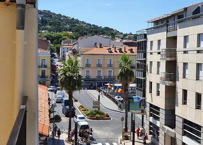 Hébergement de vacances Triplex Avec Terrasse En Rooftop, Au Coeur De Sète