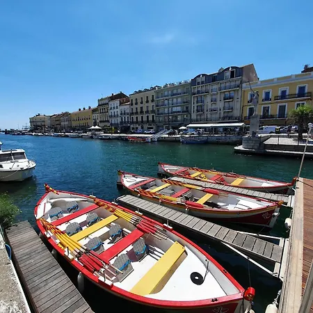 Triplex Avec Terrasse En Rooftop, Au Coeur De Sète